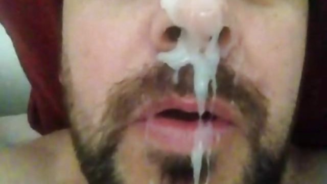 麗莎安失去了肥胖的陰莖