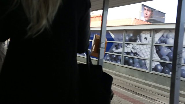 媽媽再次用濕內褲起床